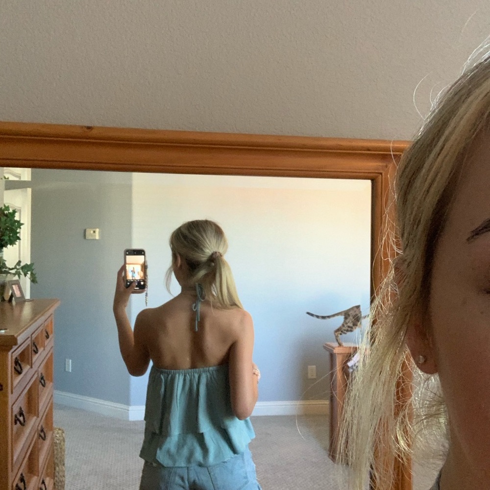 Turquoise halter - Picture 2 of 3